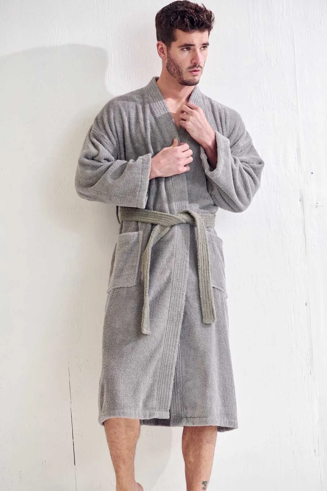 Men's Terry cloth Cotton Turkish Bathrobe, Kimono Style, Luxury & Comfort, Soft & Breathable,  (Gray)