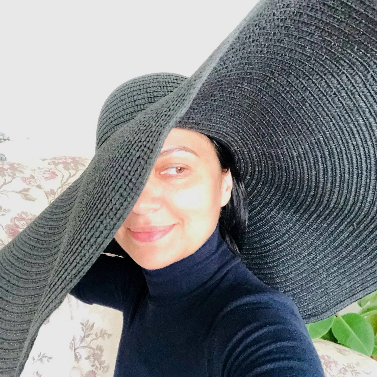 Oversized 27 inch Wide Brim Sun Hat