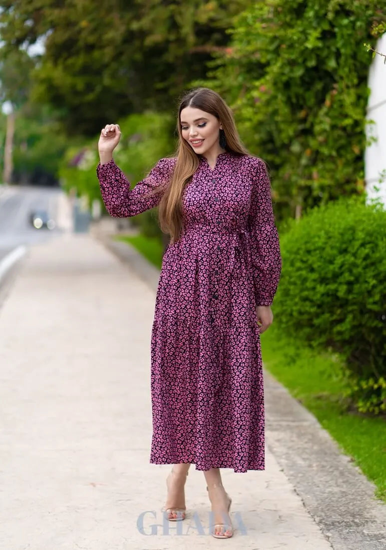 Robe longue en noir imprimée